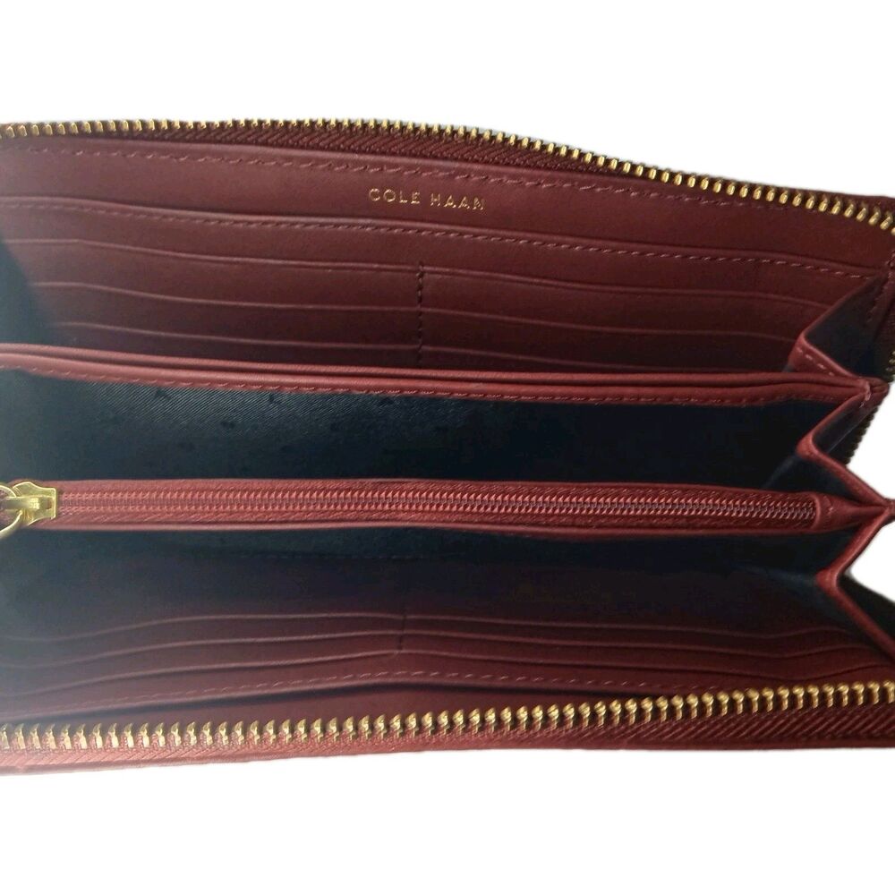 Cole Haan Continental Leather Wallet Burgundy - Picture 8 of 8